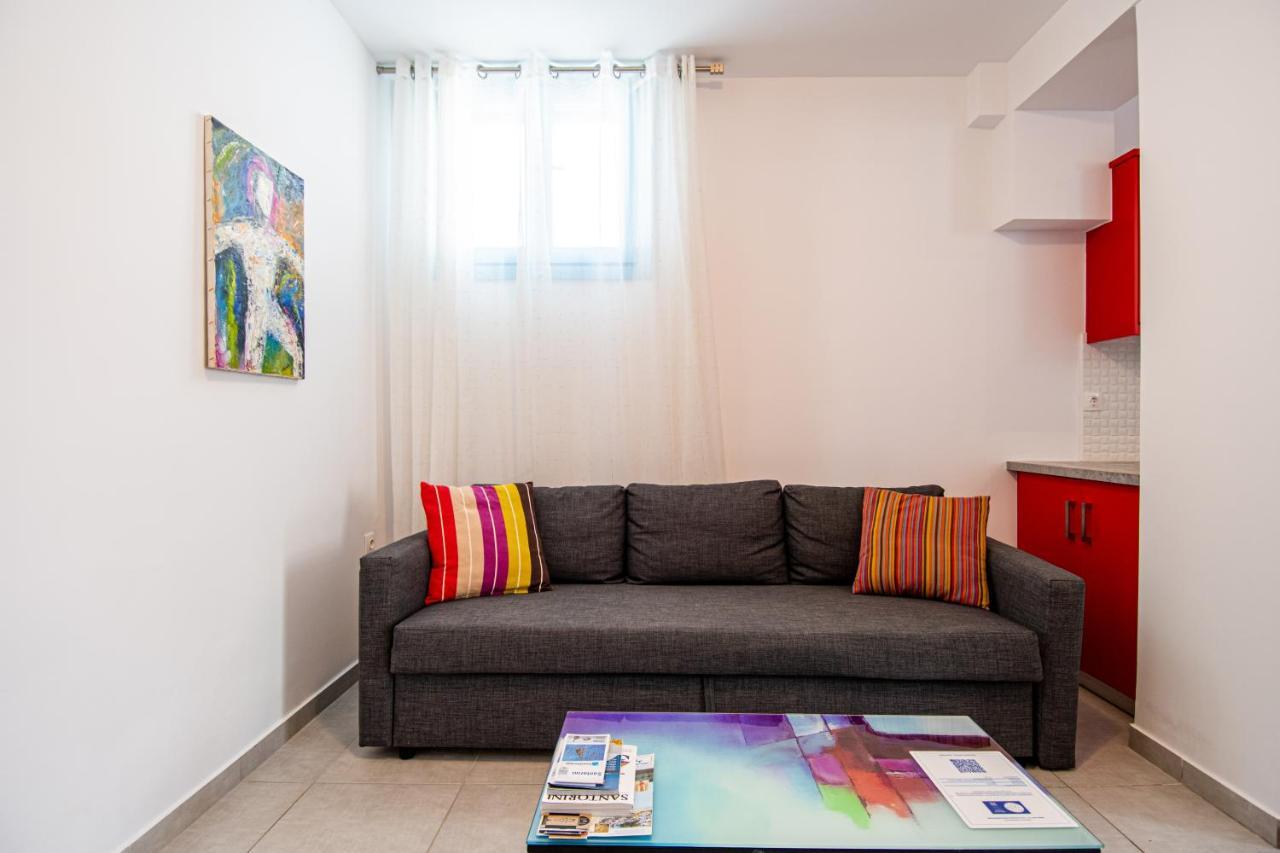 Adelphi Apartments Períssa Extérieur photo