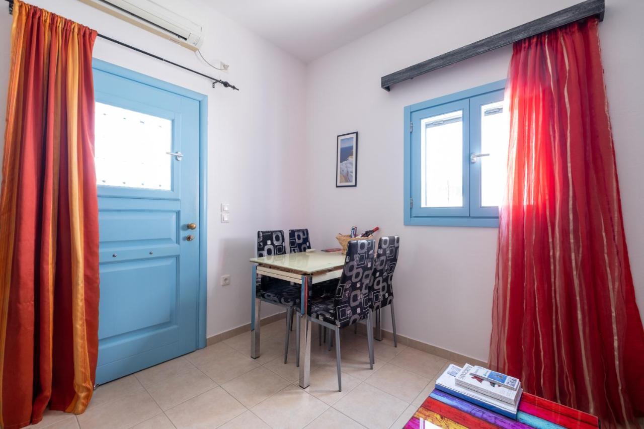 Adelphi Apartments Períssa Extérieur photo
