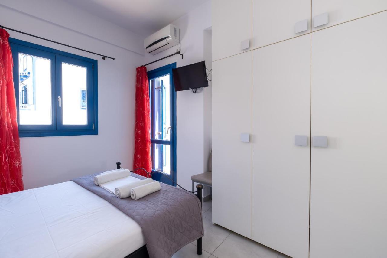 Adelphi Apartments Períssa Extérieur photo