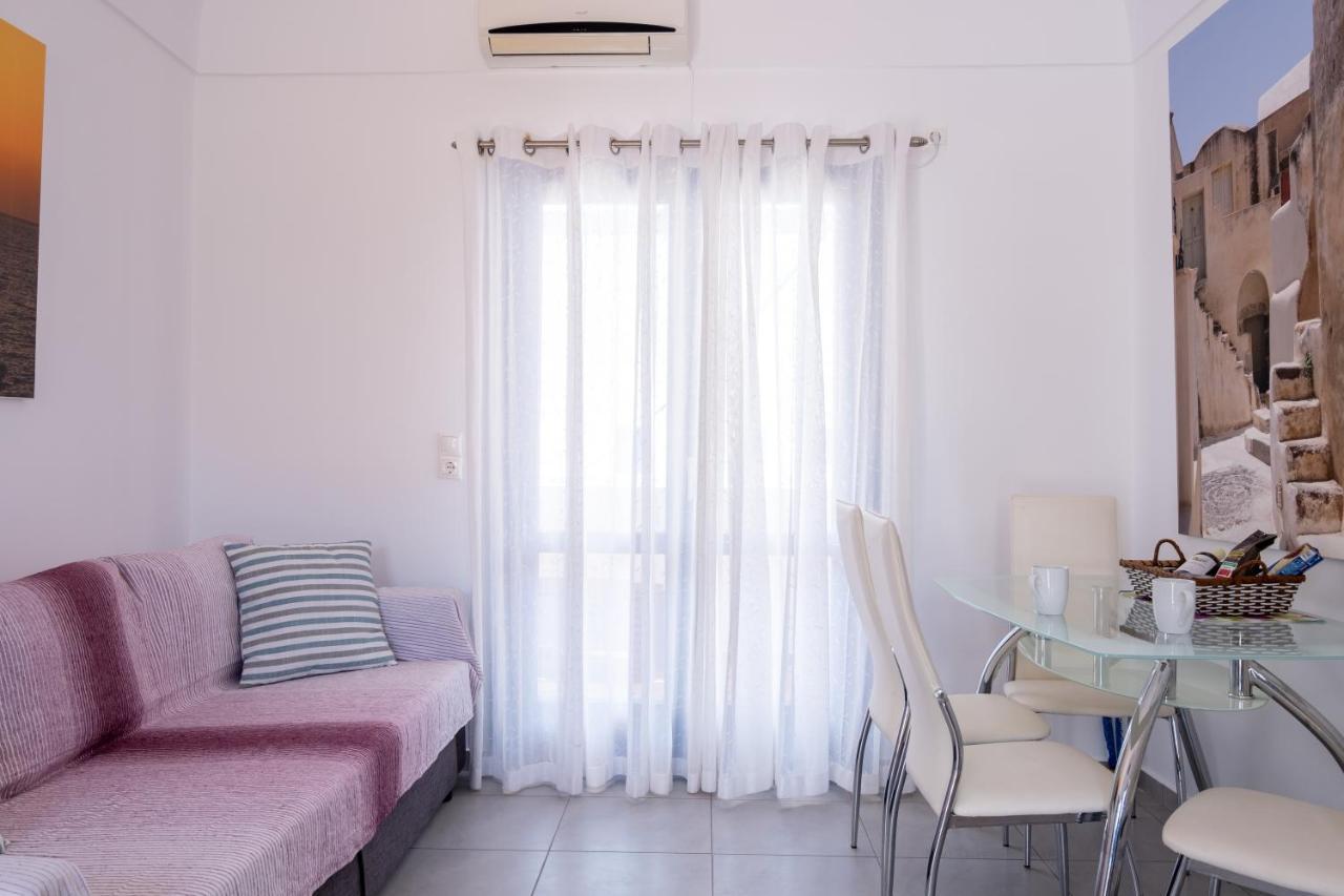 Adelphi Apartments Períssa Extérieur photo