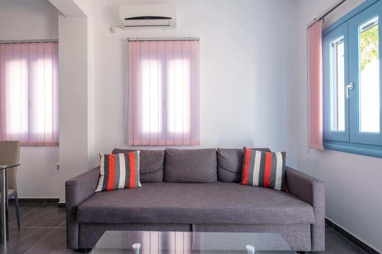 Adelphi Apartments Períssa Extérieur photo
