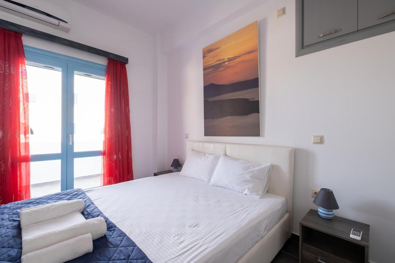 Adelphi Apartments Períssa Extérieur photo