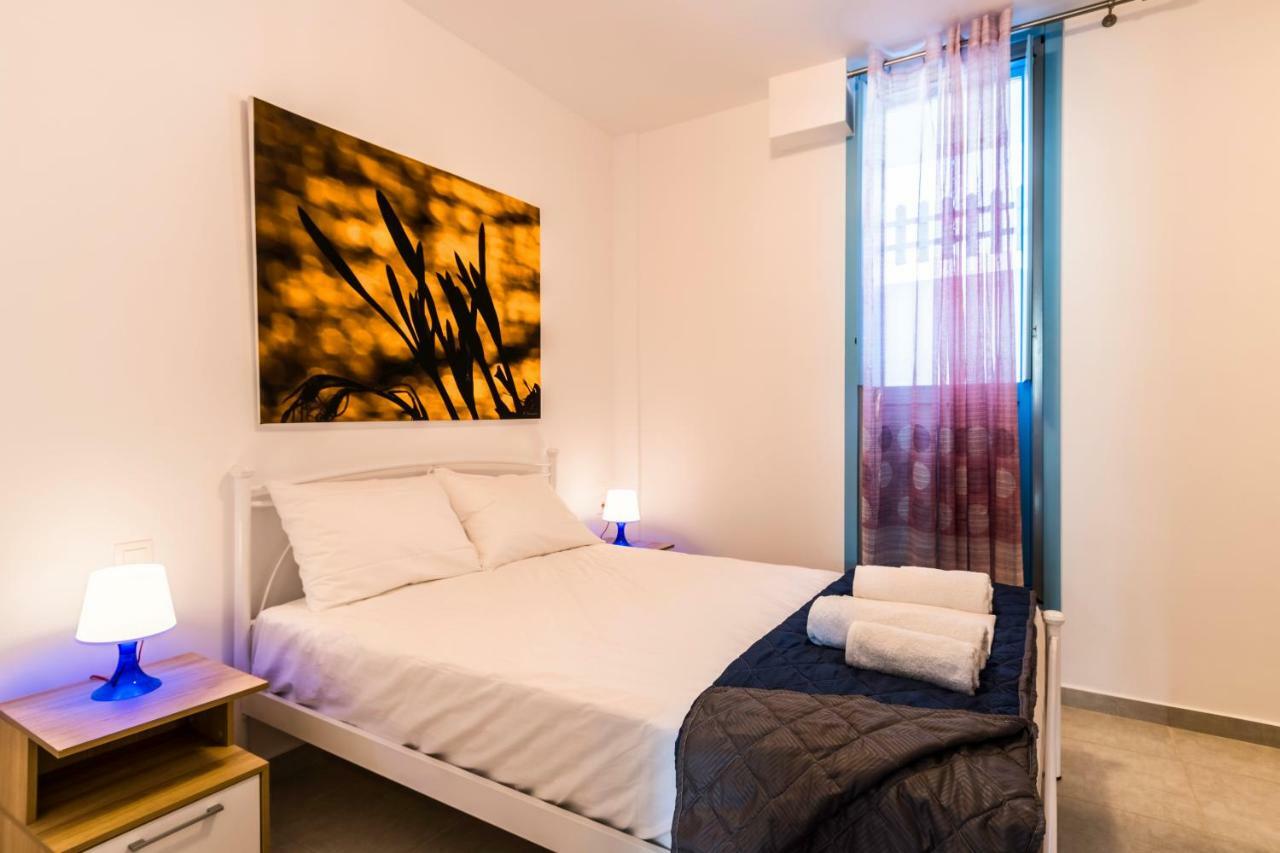 Adelphi Apartments Períssa Extérieur photo