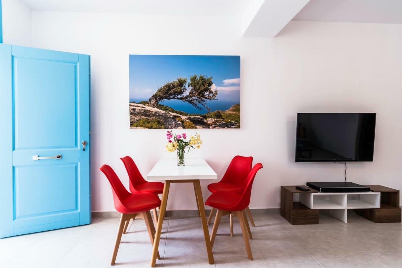 Adelphi Apartments Períssa Extérieur photo