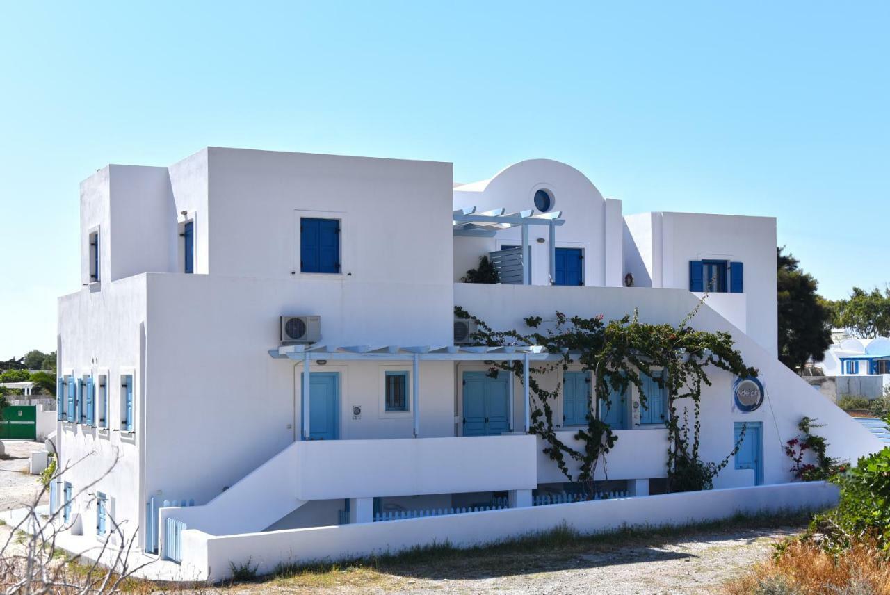 Adelphi Apartments Períssa Extérieur photo